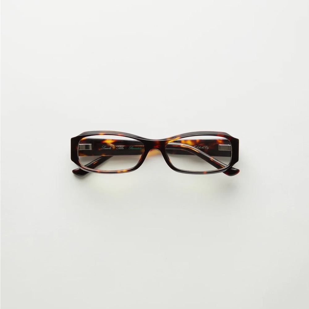 Lexxola Alba CARAT Leopard optical glasses.